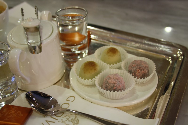 Kahve & Çikolata Keyfi Godiva Bugün Ne Yesem?