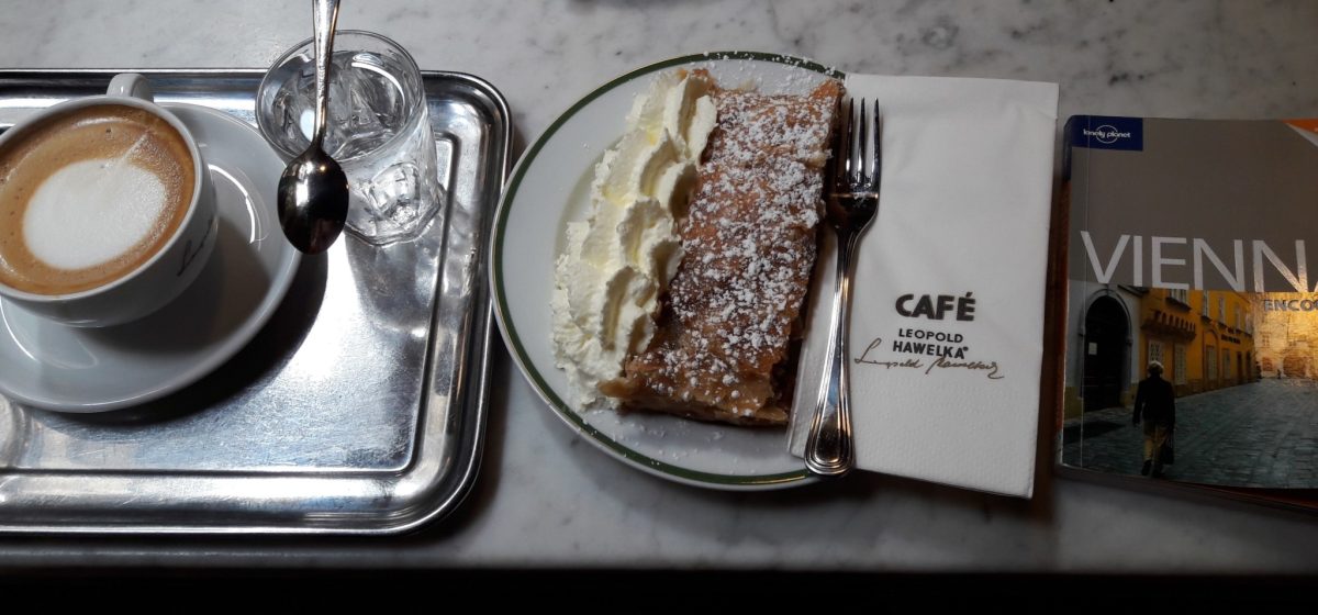 cafe hawelka viyana