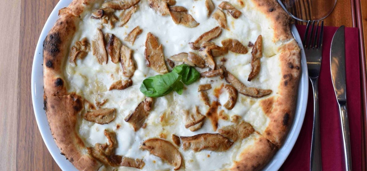 Porcini Mantarlı Pizza, Fratelli La Bufala