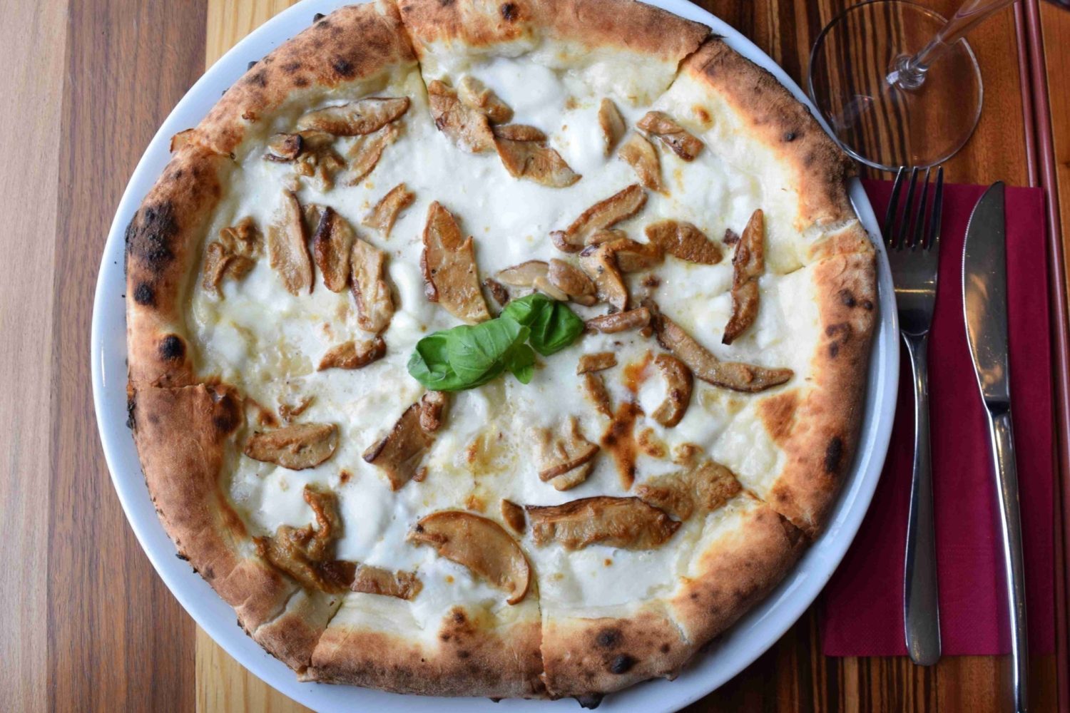 Porcini Mantarlı Pizza, Fratelli La Bufala