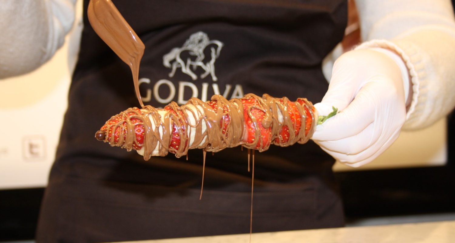 godiva_çilek_muz_şiş_bugunneyesem